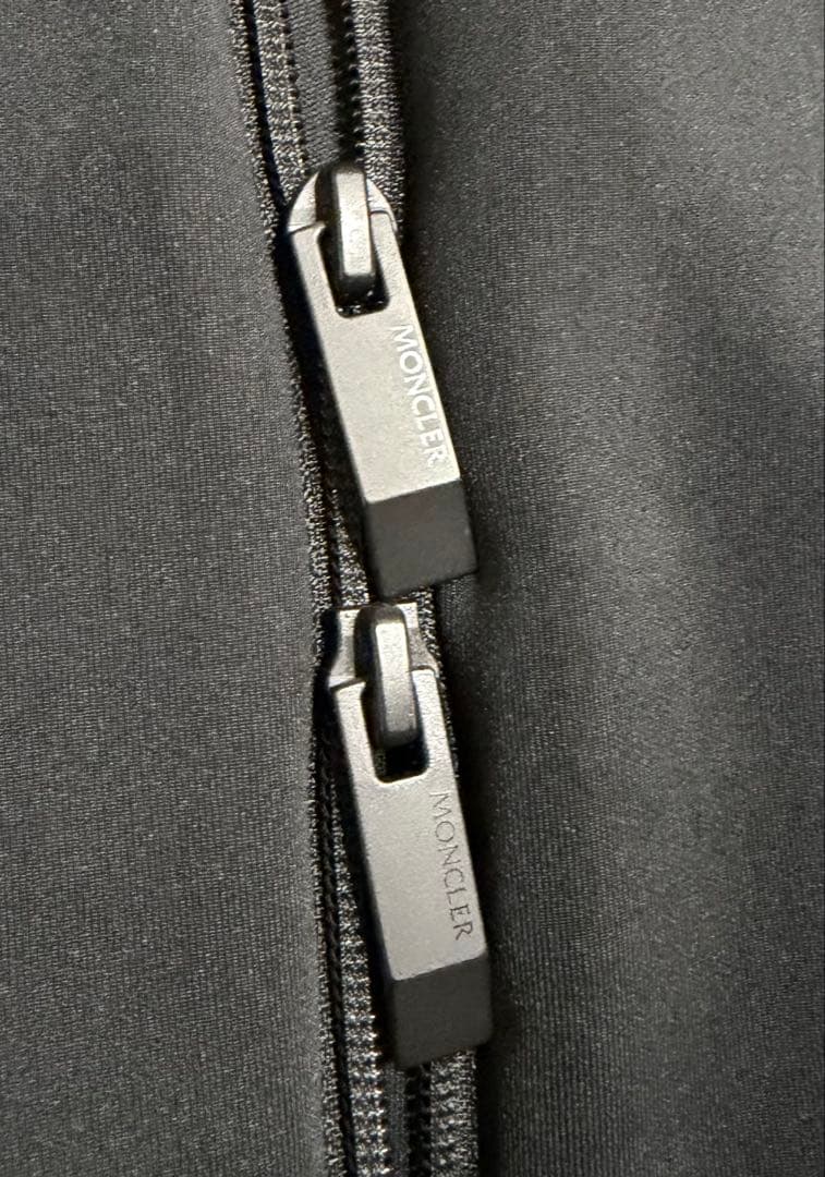 ［新品未使用］モンクレール　トラックジャケット　ブラック　サイズM