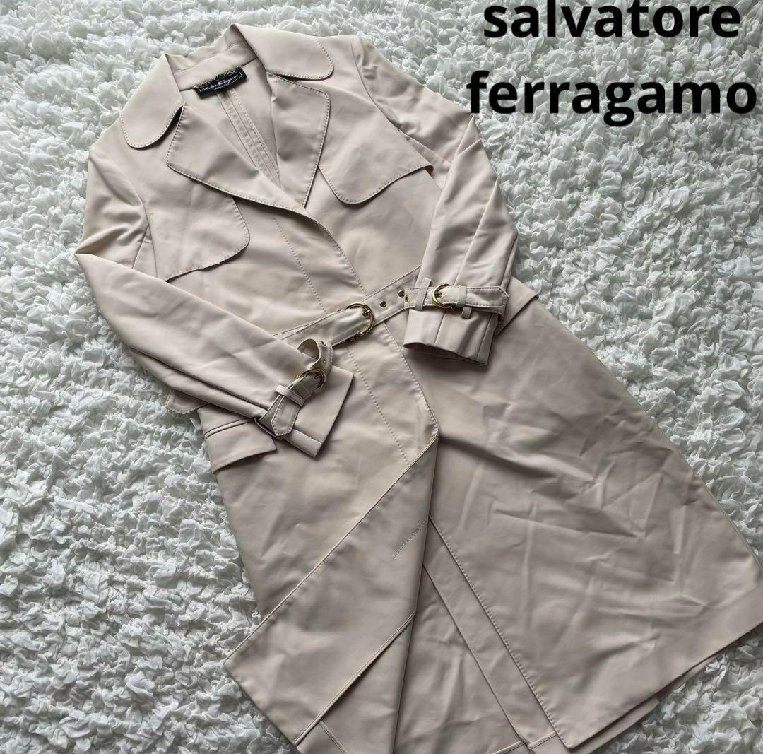 サルヴァトーレフェラガモ　コート　ロング　ガンチーニ　ゴールド金具　ステンカラー