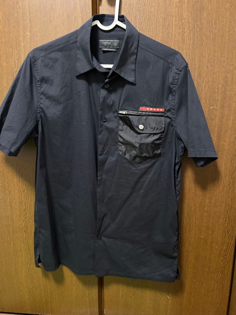 PRADA プラダ 黒 シャツ