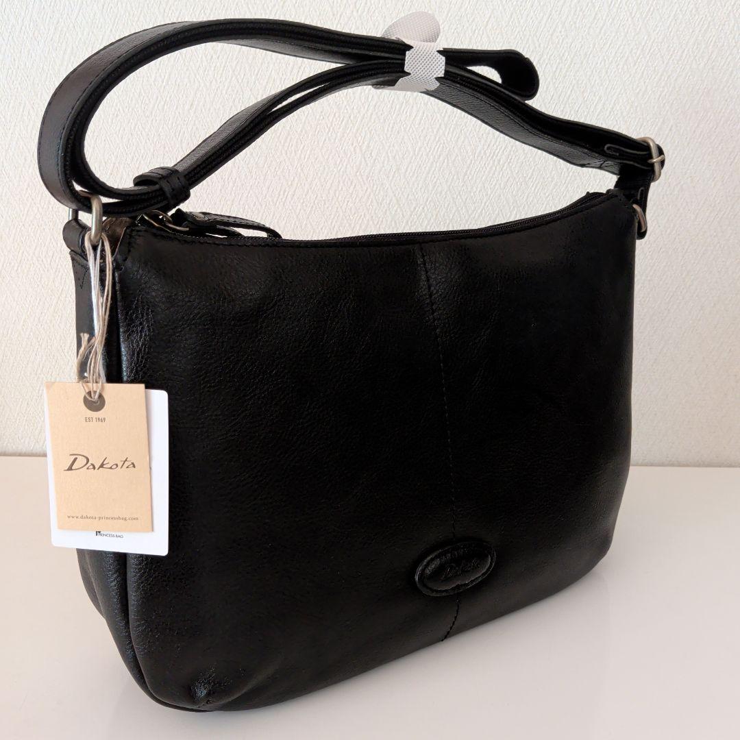 Dakota ブラック ショルダーバッグ・イエローポーチ2点セット
