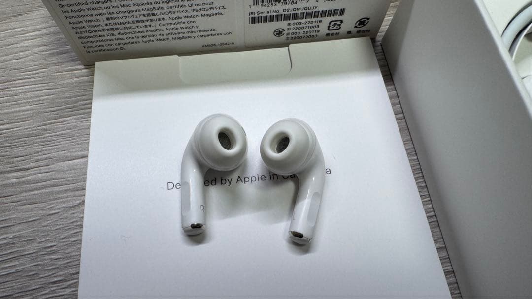 AirPods Pro (第2世代) 本体　lightning端子
