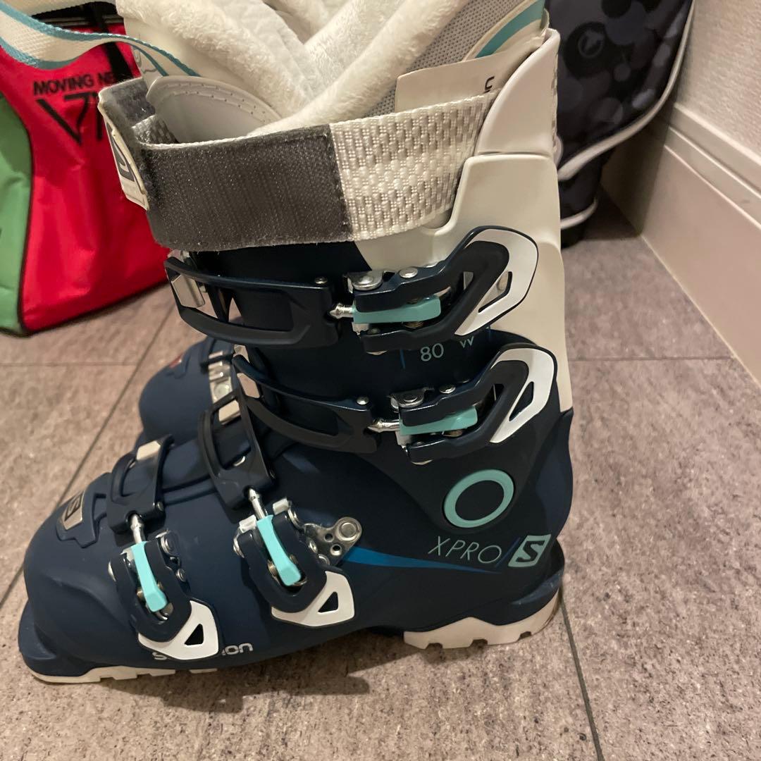 スキーブーツ サロモンレディース23〜23.5cm