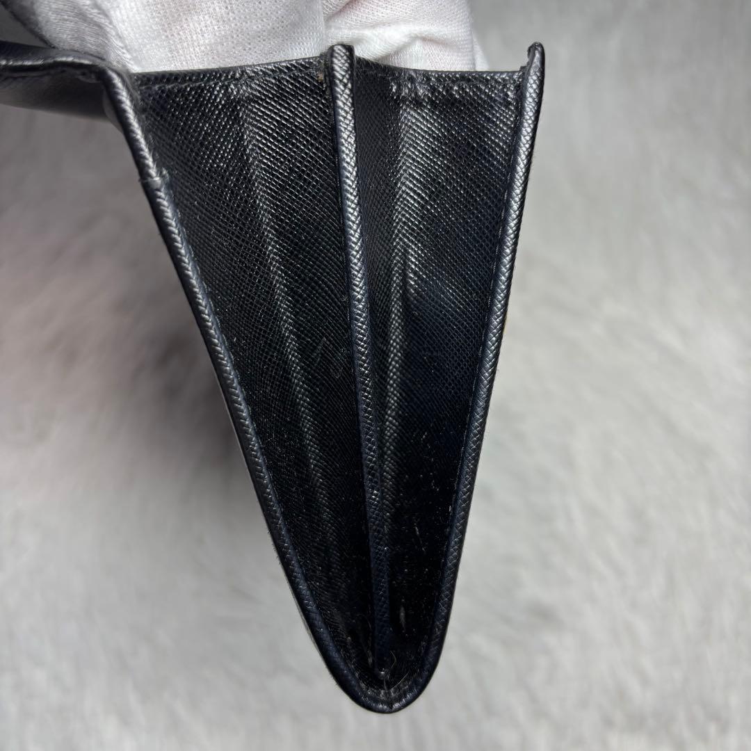✨美品✨ プラダ ロングウォレット 金ロゴ ポーチ クラッチバック レザー 黒
