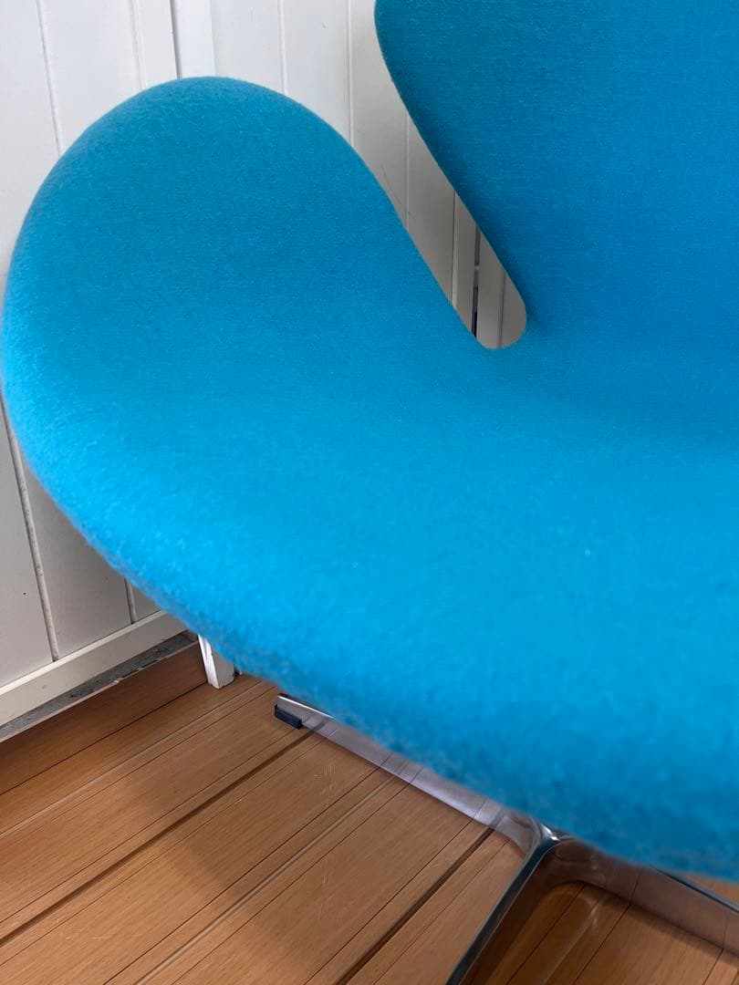 府中のお兄さん！スワンチェア　ターコイズブルー　名作　リプロダクト