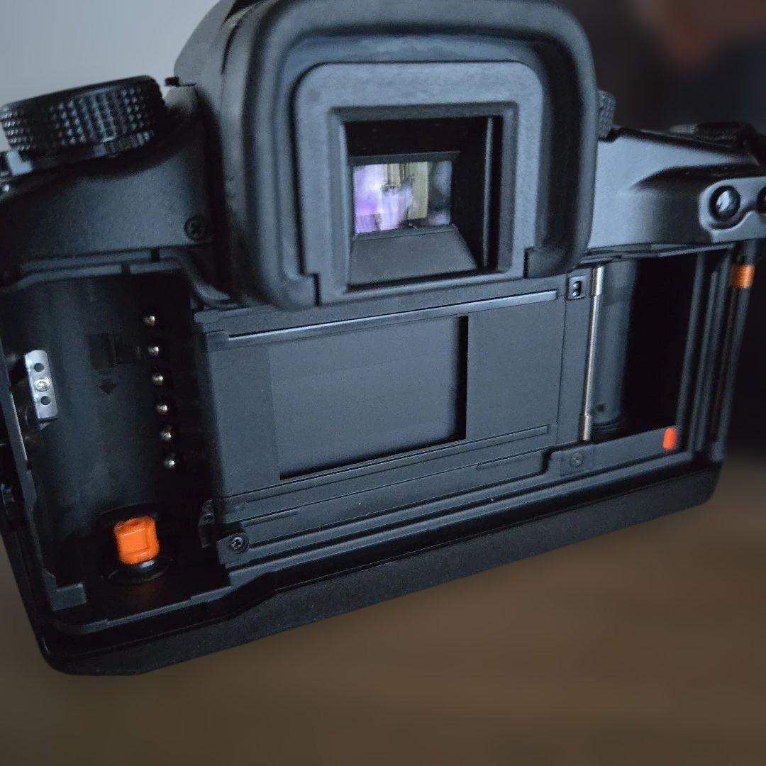 Canon EOS7 フィルムカメラ 一眼レフ キャノン　レンズつき