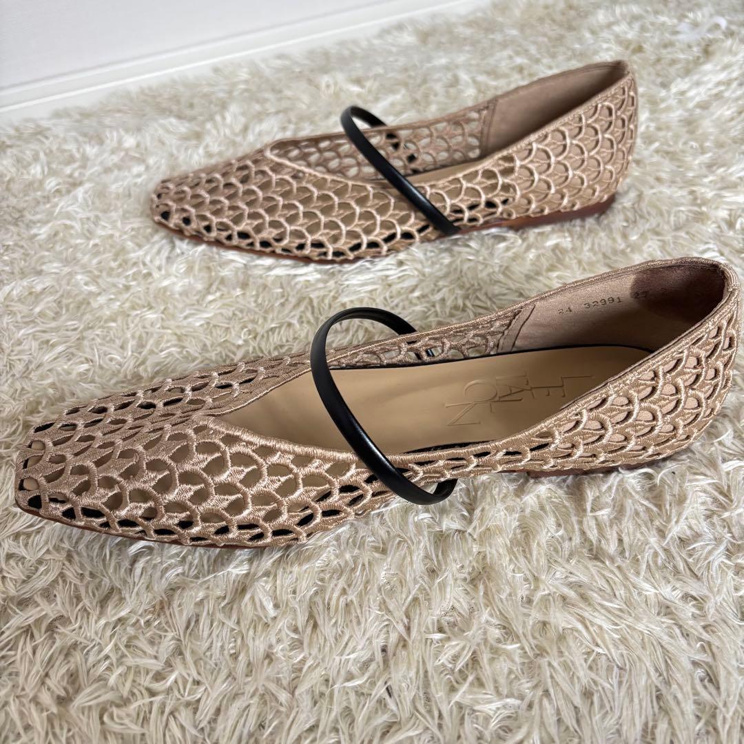 【美品】ルタロン スクエアクロシェストラップフラットシューズ メッシュ ベージュ