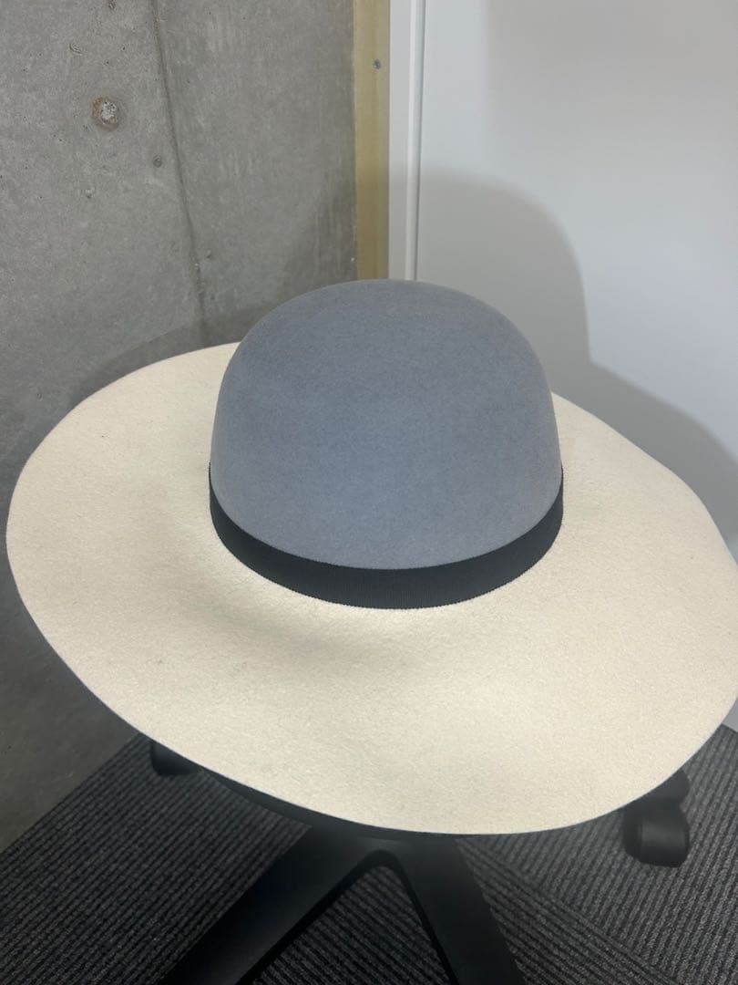 【ほぼ未使用美品】CHANEL グレー・ホワイト ワイドブリムハット