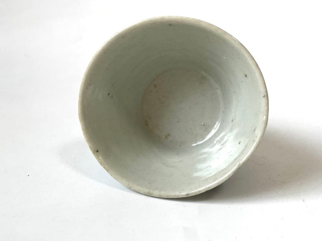 骨董　アンティーク　古伊万里　こんにゃく印判　菊文様　蕎麦猪口　酒器　盃　初期