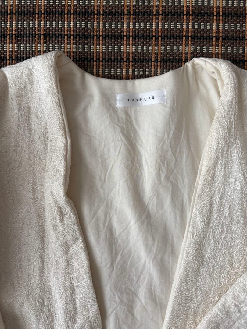 【最終値引き】kashuka ノーカラージャケット