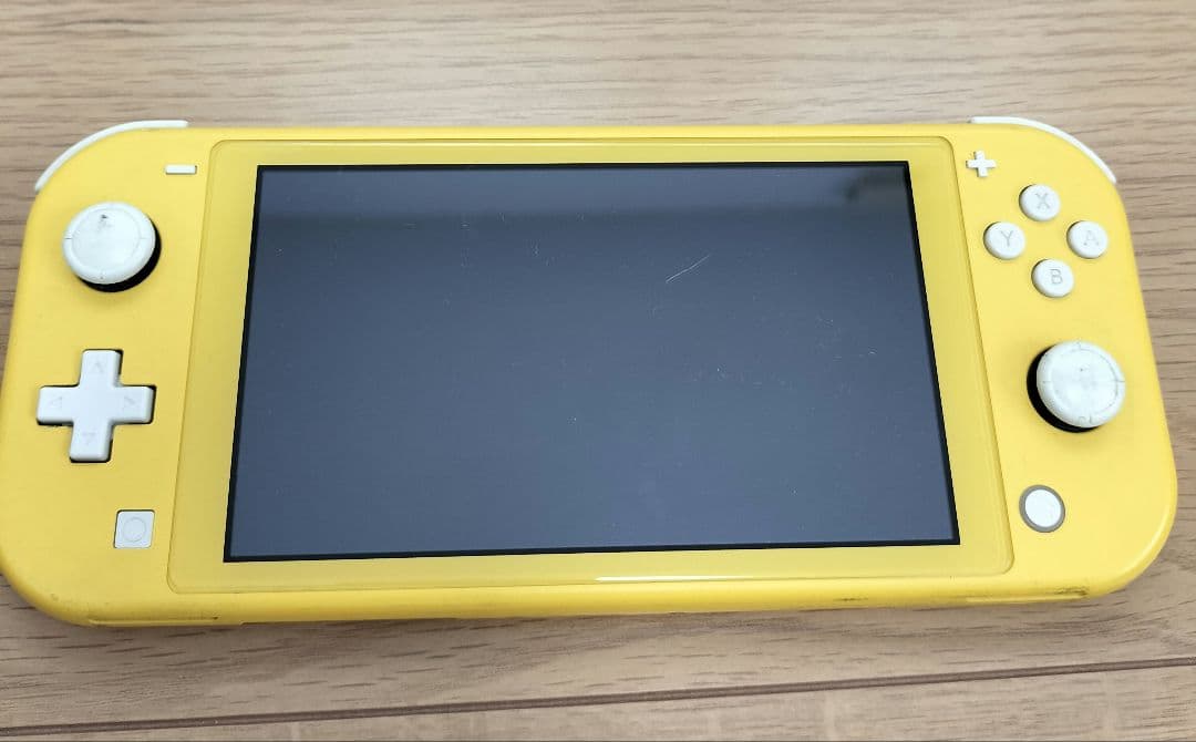 スイッチライト　イエロー