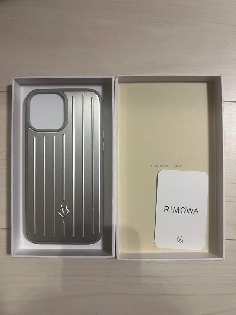 RIMOWA iPhone 13 Pro Max ケース シルバー