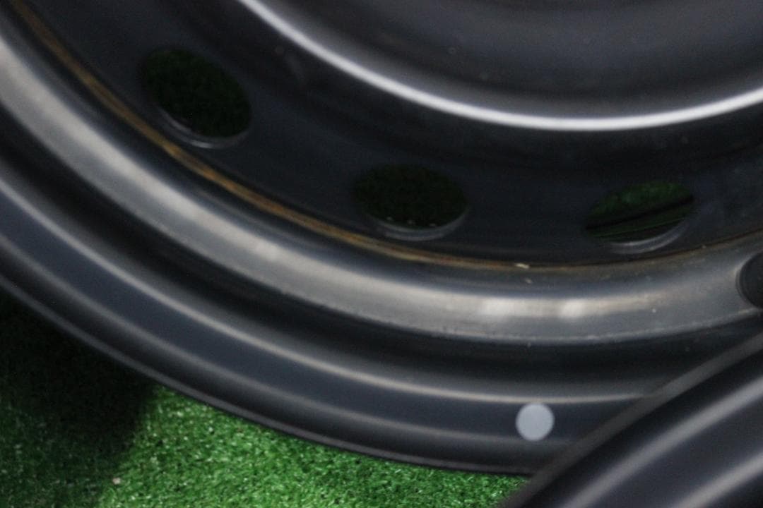 新車外し・ハイエース純正ホイール　№１７５