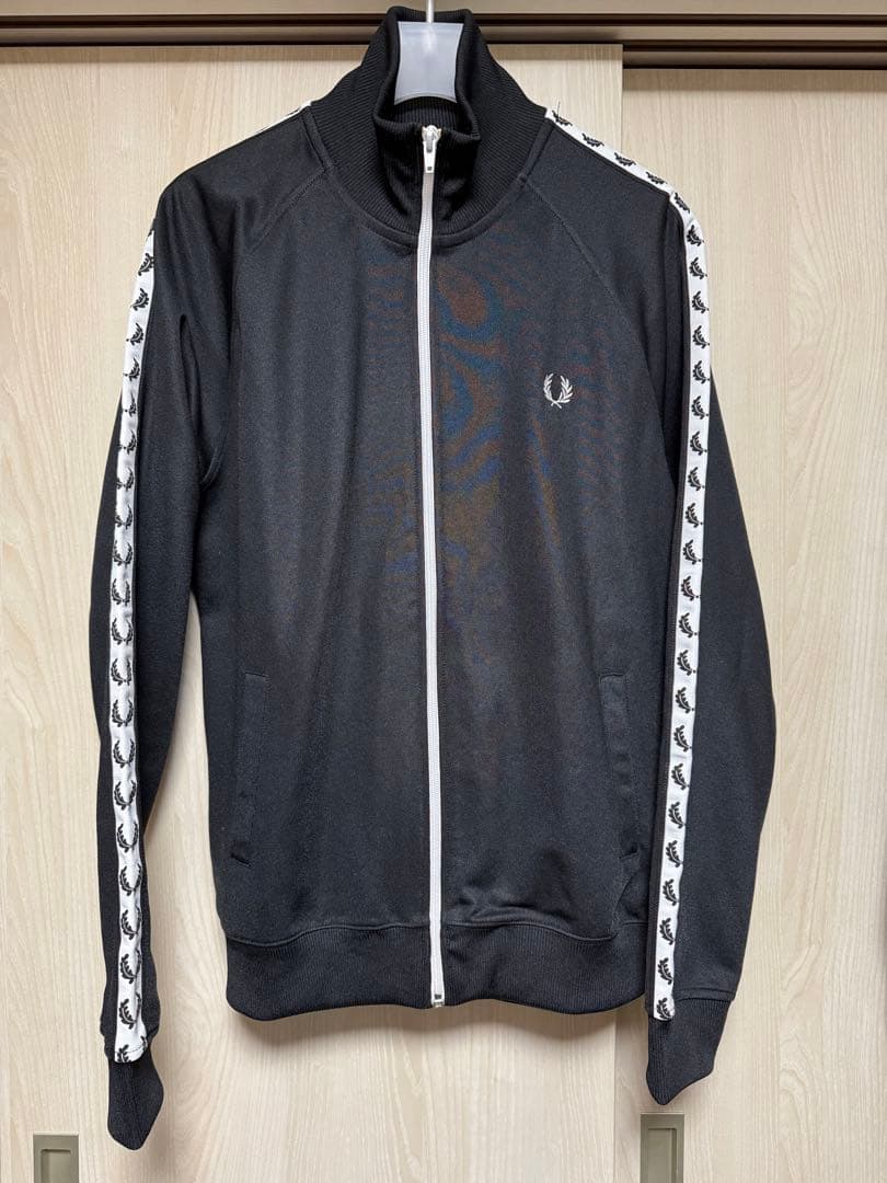 フレッドペリー／FRED PERRY／トラックジャケット／ジャージ／Mサイズ