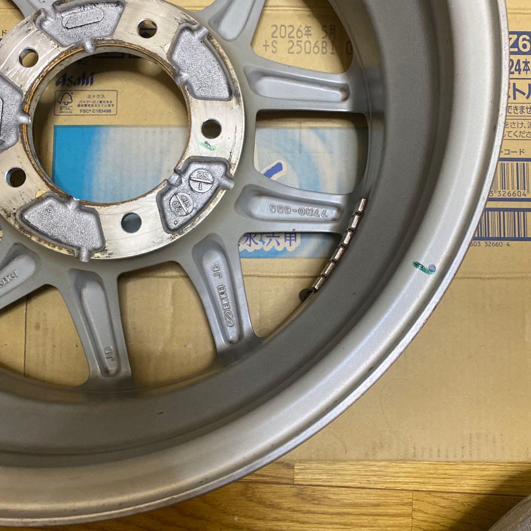 純正アルミホイール　１６インチ　 ４年間使用　１本　③