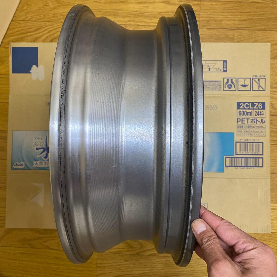 純正アルミホイール　１６インチ　 ４年間使用　１本　③