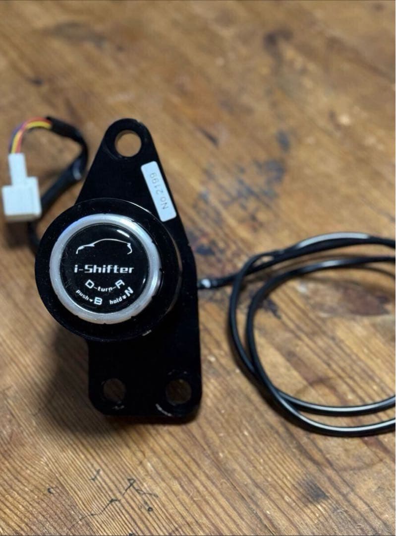 波*平様 30プリウス用　アイシフター