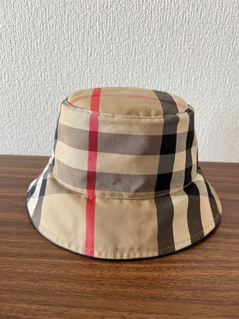 バーバリー リバーシブルデザイン バケットハット