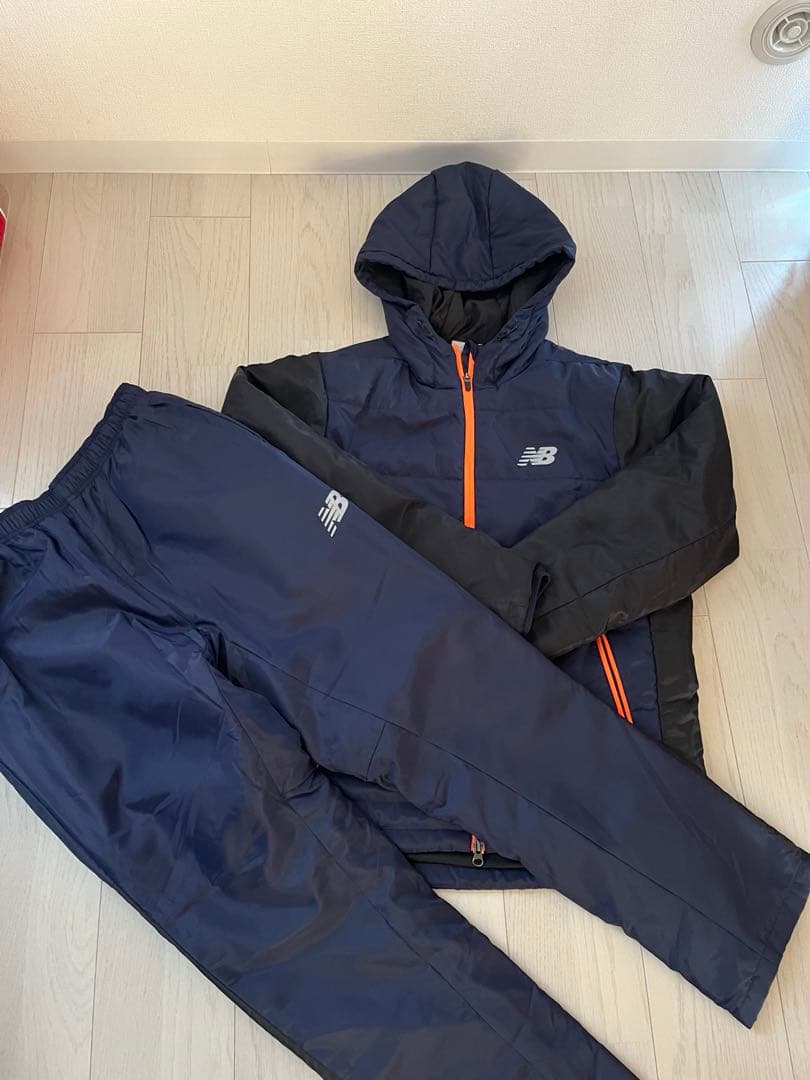 n*s様 ニューバランス　中綿セットアップ　ジャケット　パンツ　ネイビー×オレン