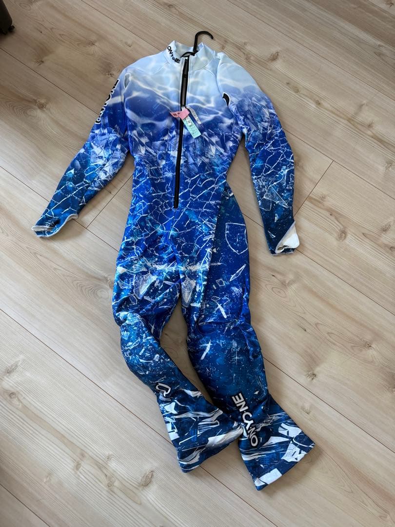 オンヨネレーシングワンピース