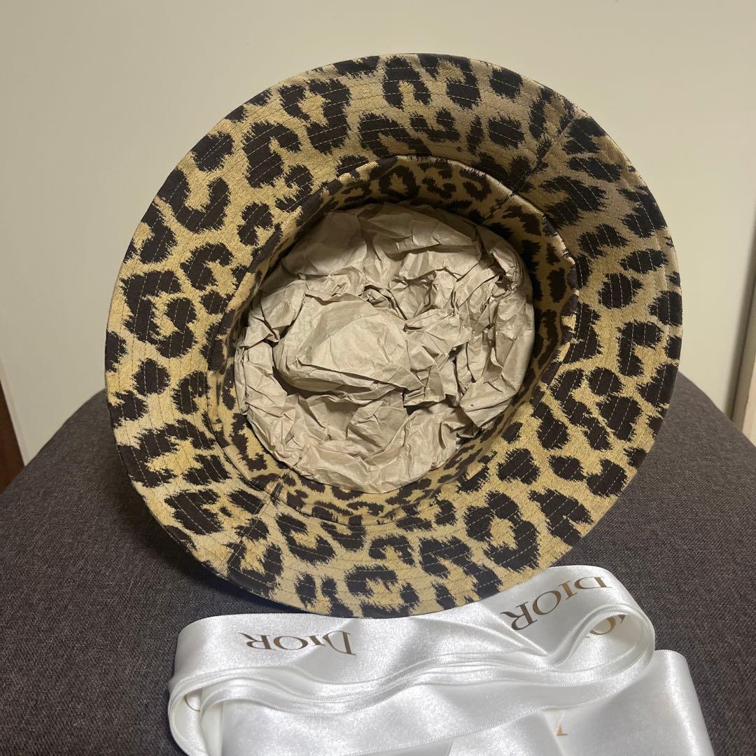 Dior ロゴバケットハット