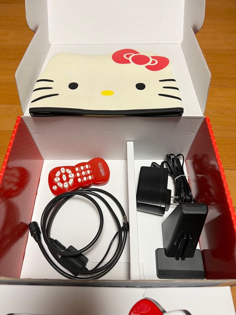 ほぼ未使用 SEIWA Hello Kitty 7V型TV KTV1000F