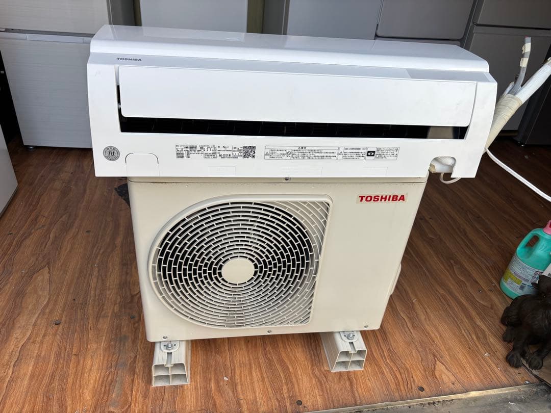 東芝　エアコン　RAS-2213TL(W) エアコン本体、室外機2024年