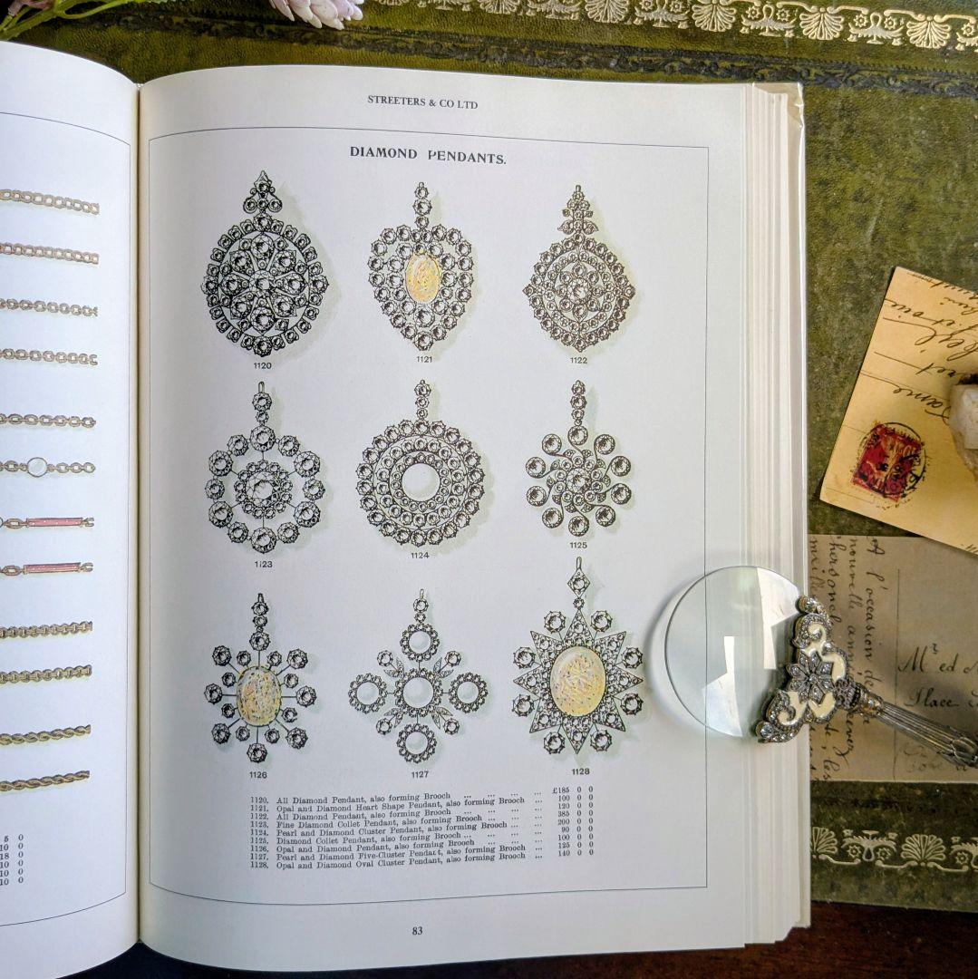 まるで時を超えた宝石商！心ときめくヴィクトリアン・ジュエリー図鑑 古書洋書