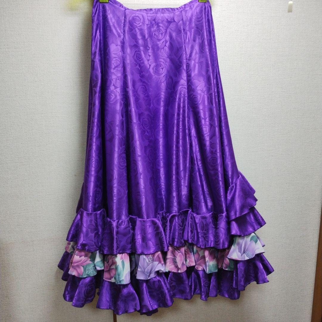 フラメンコスカート 紫色 フリル付き