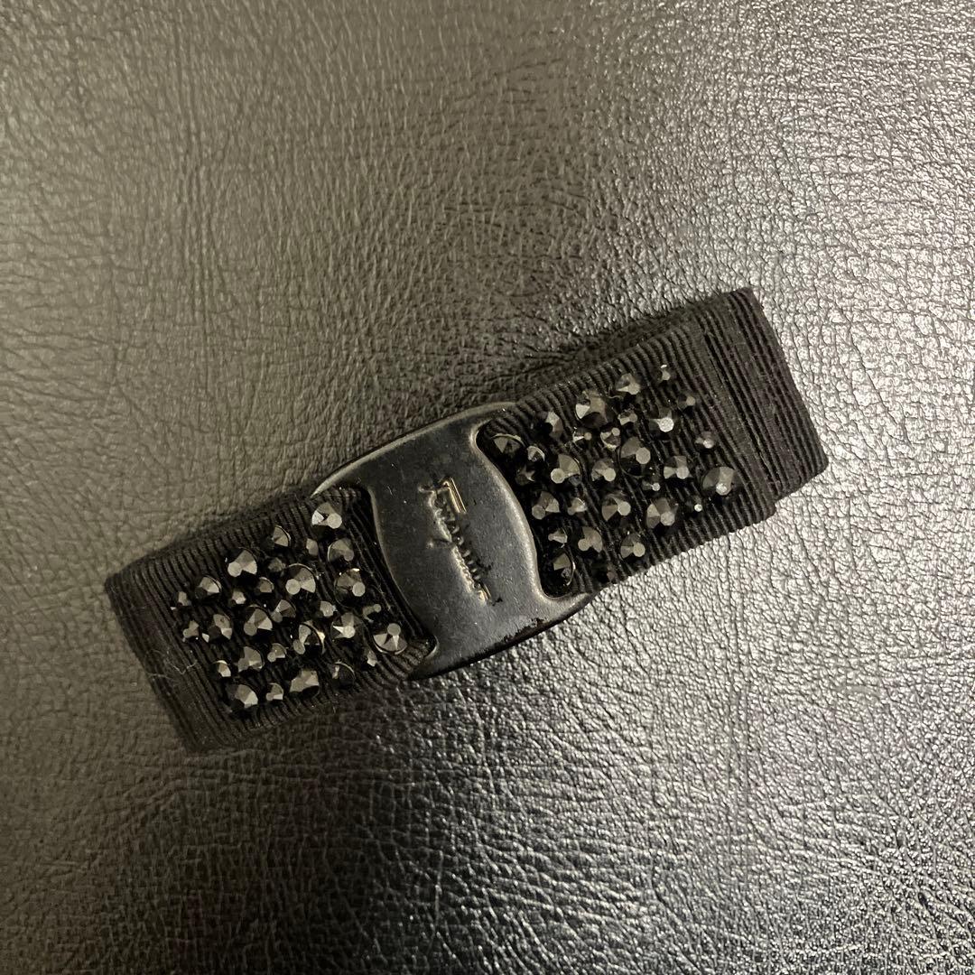 Salvatore Ferragamo バレッタ　黒　ビジュー