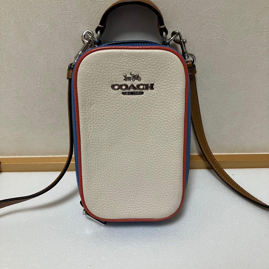 ♡24時間以内発送♡コーチ COACH スマホショルダーバッグ ホワイト/ブルー