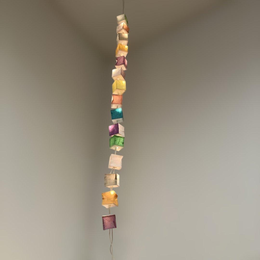 ツェツェ・アソシエ　キュービストライト