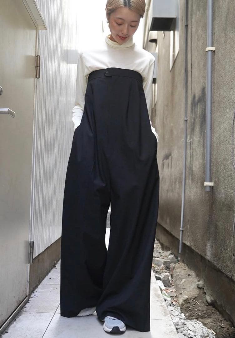 HYKE ハイク トップレスジャンプスーツ ブラック オールインワン