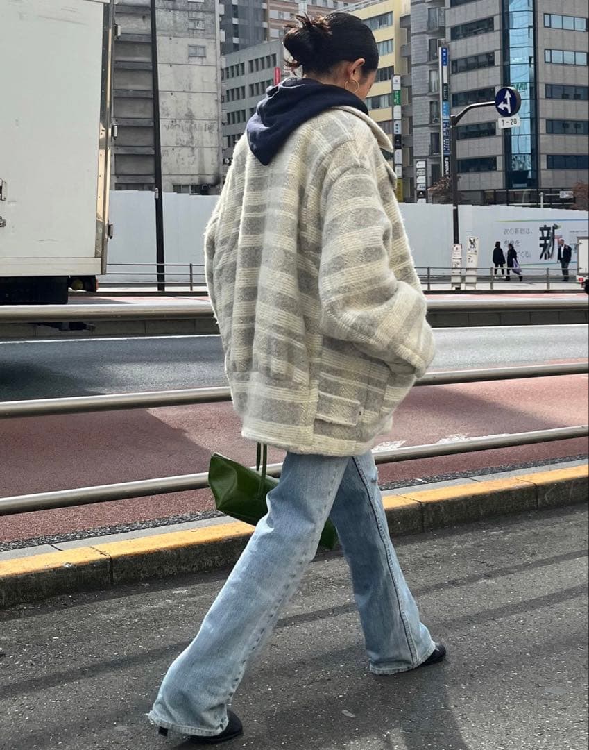 今期STUNNING LURE ｒツイードチェックブルゾン０Off White