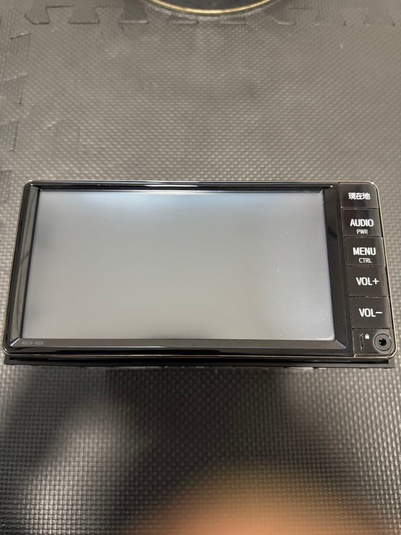トヨタ純正ナビ　NSCN-W68 地図SDカード付き2019年秋版