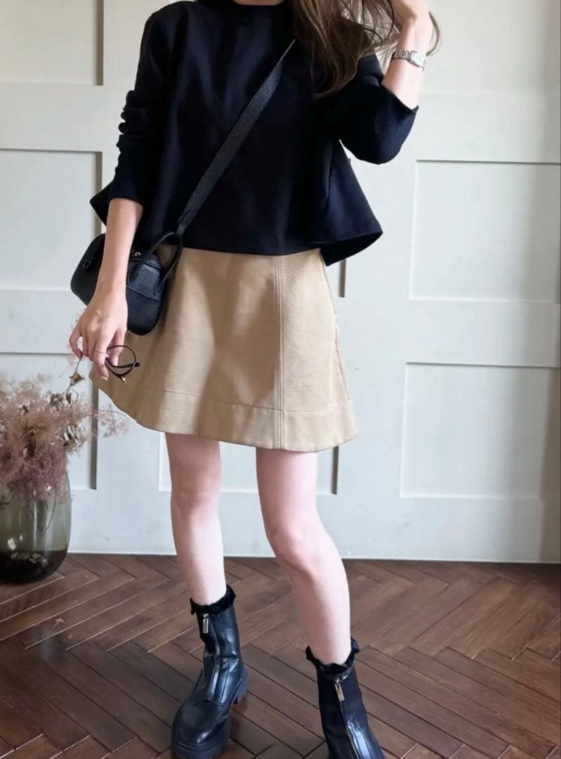 rimir リミル　スウェットプルオーバー　新品タグ付き　黒　ブラック