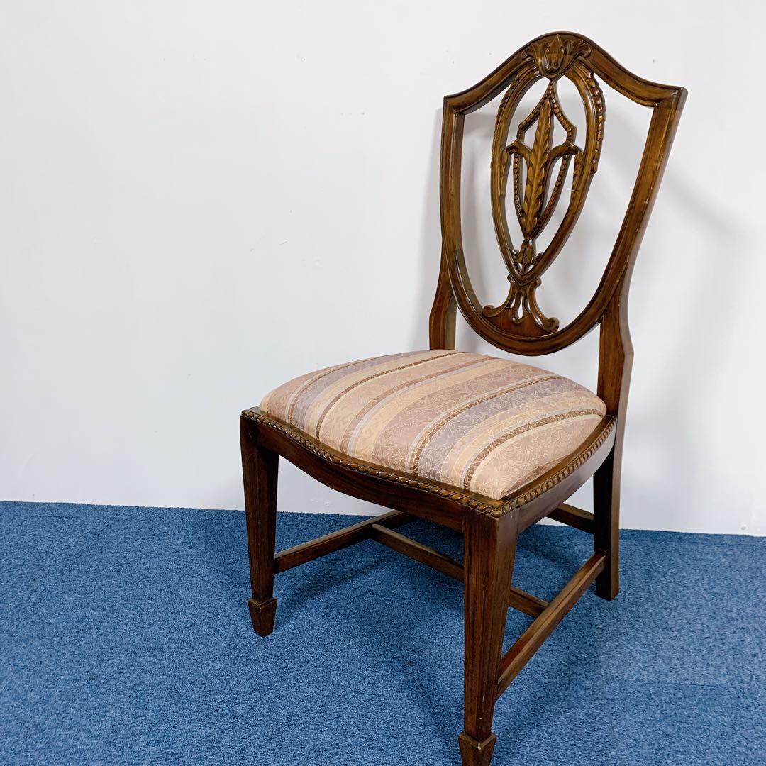 【美品】イギリス アンティーク調 木彫りダイニングチェア 彫刻