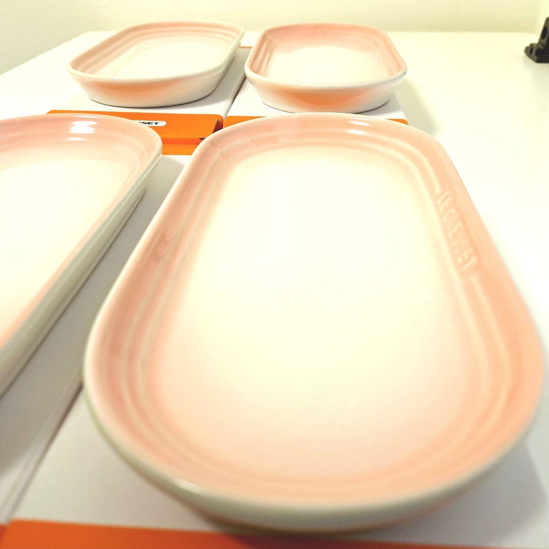 はなLE CREUSET オブロングプレート 25cm 新品 撮影のみ開封