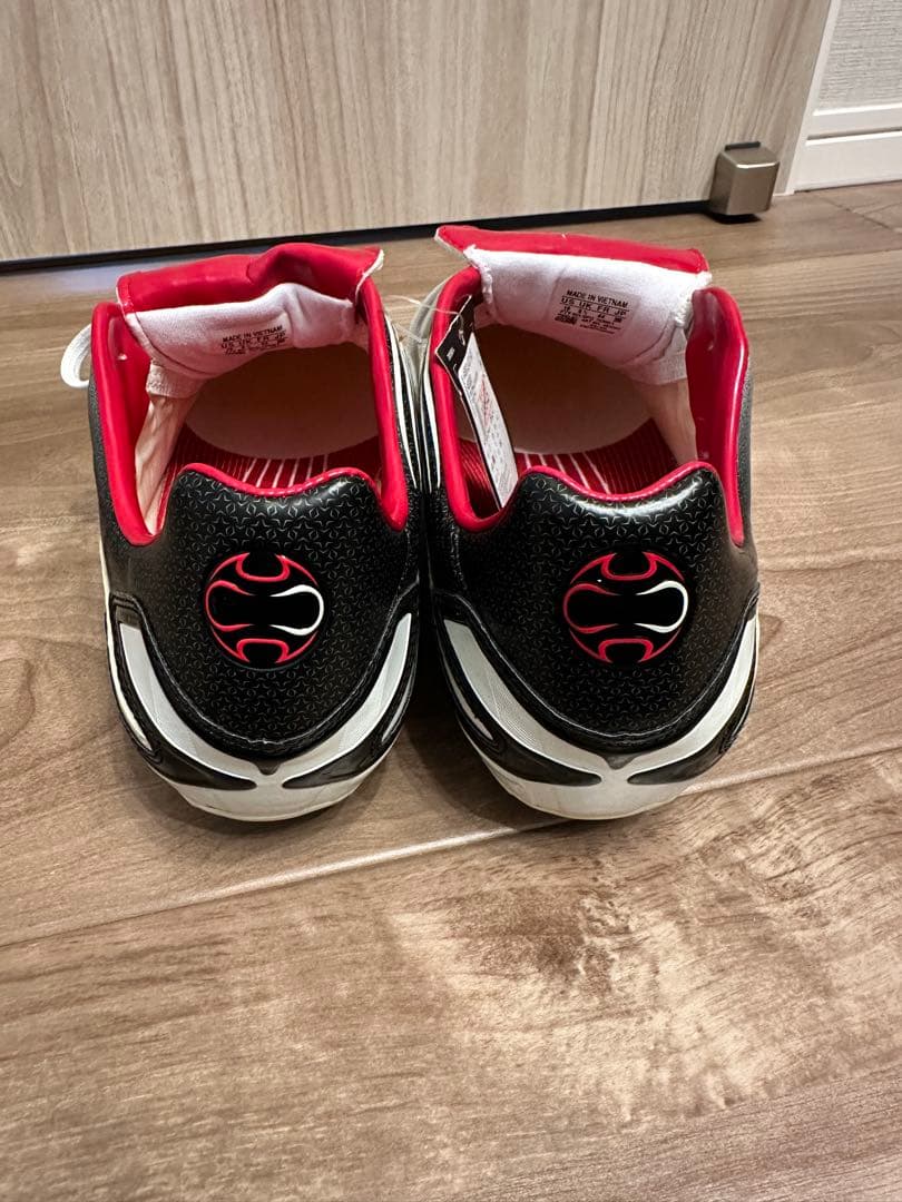 新品タグ付き　 希少カラー adidas プレデター アブソラド HG JP