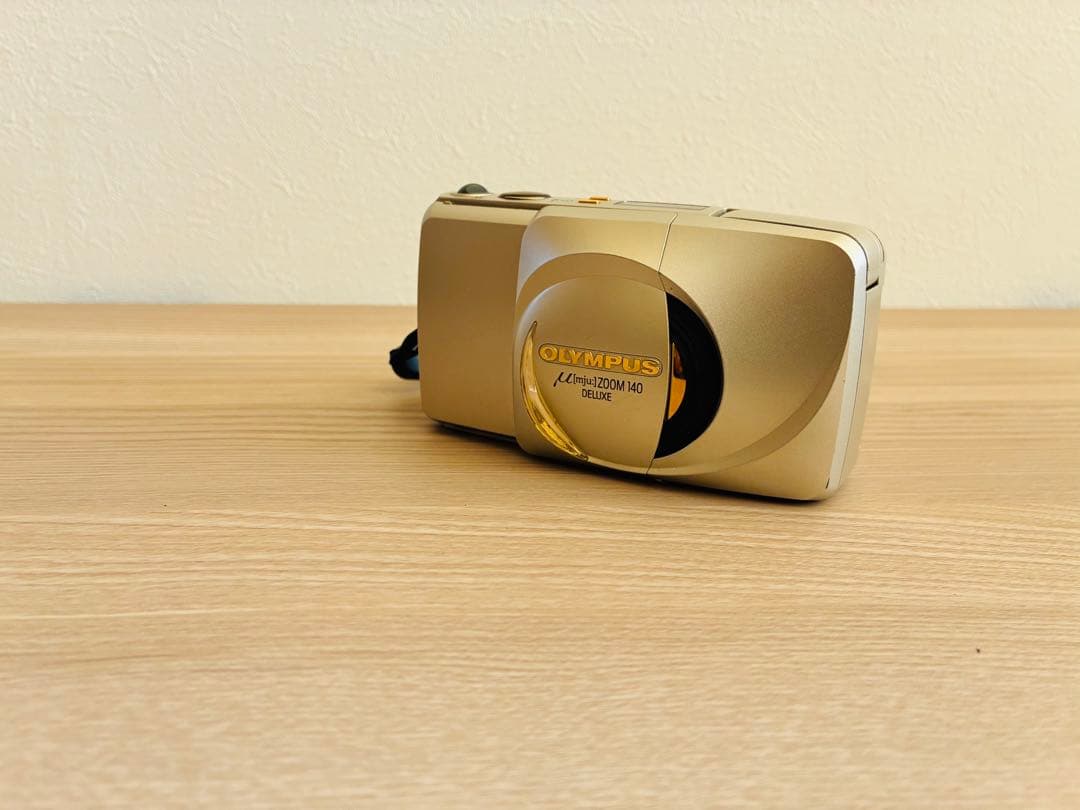 hana　オリンパス μ[mju:] ZOOM 140 DELUXE