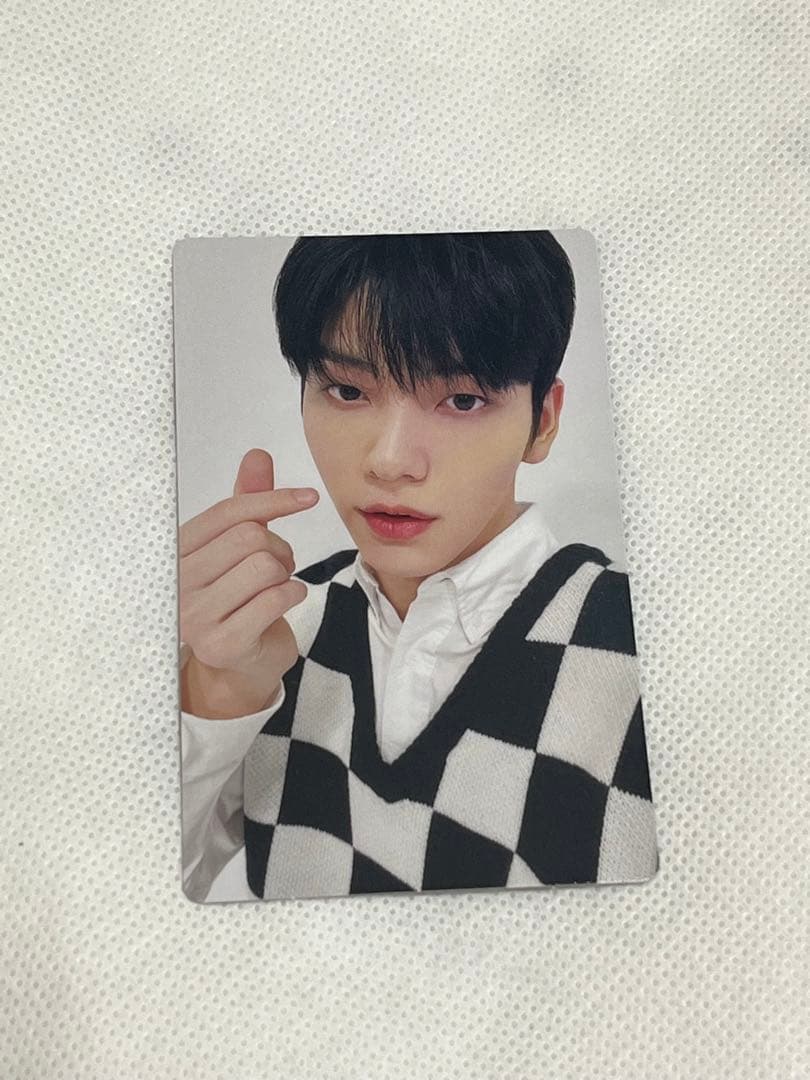 TXT Thursday's Child ユニバラキドロ スビン トレカ