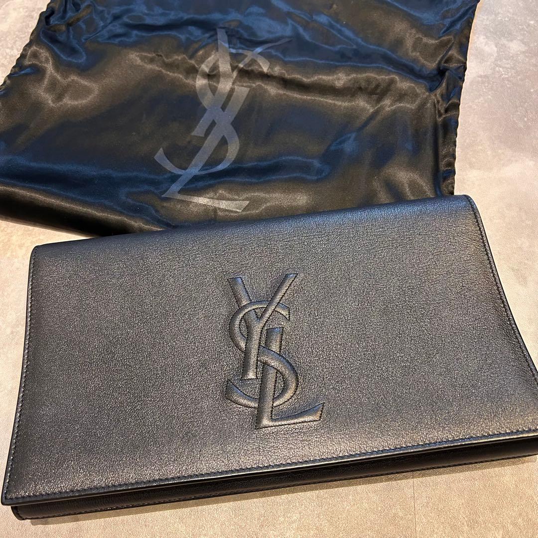 【超美品】イブサンローラン　カサンドラ　クラッチバッグ　ブラック