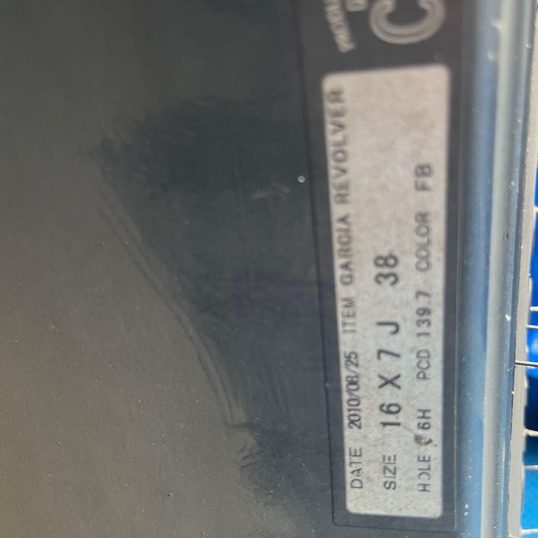 ハイエース　16インチアルミホイールレイズガルシア　4本　送料込み変更可能