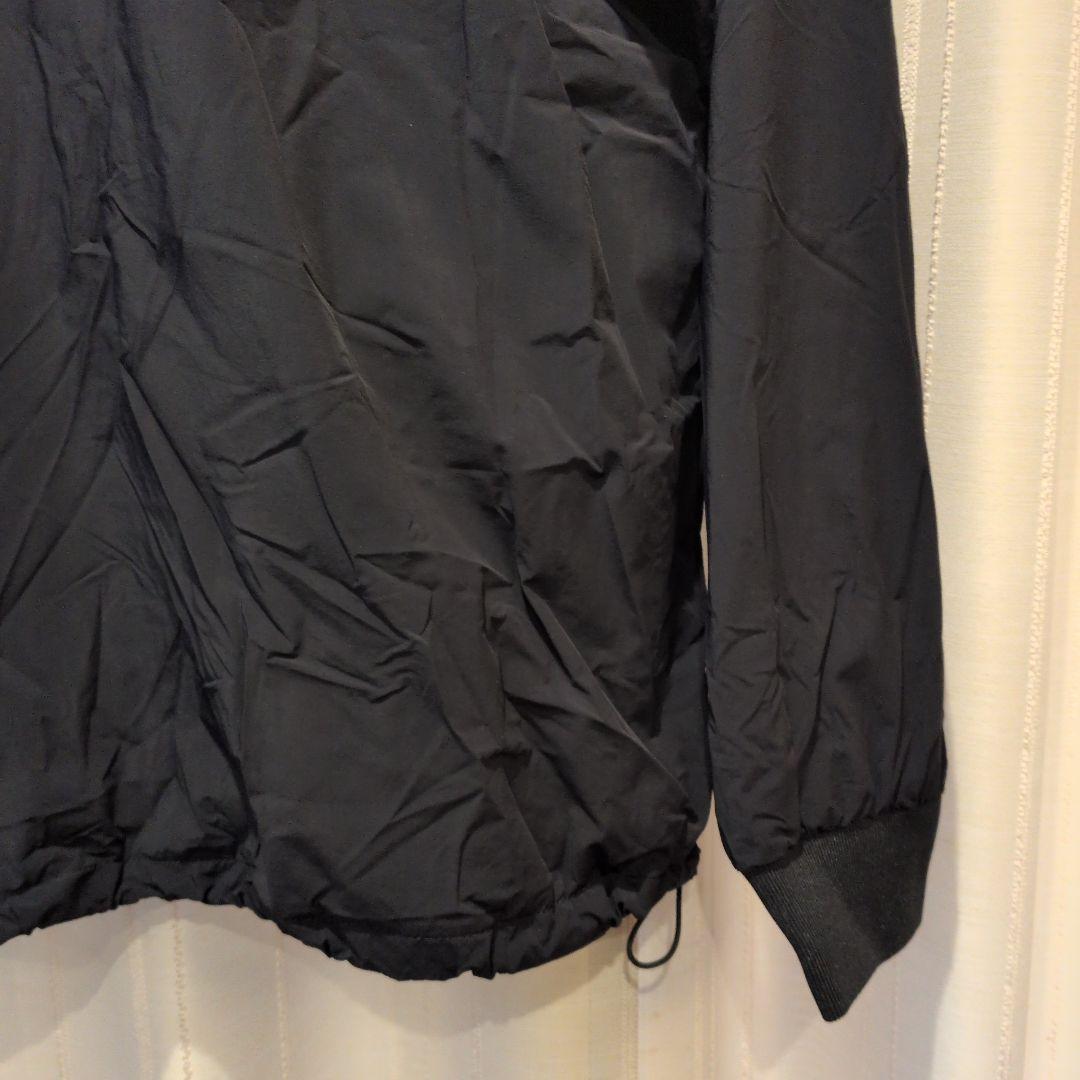 ブリーフィング ウインドプルオーバー