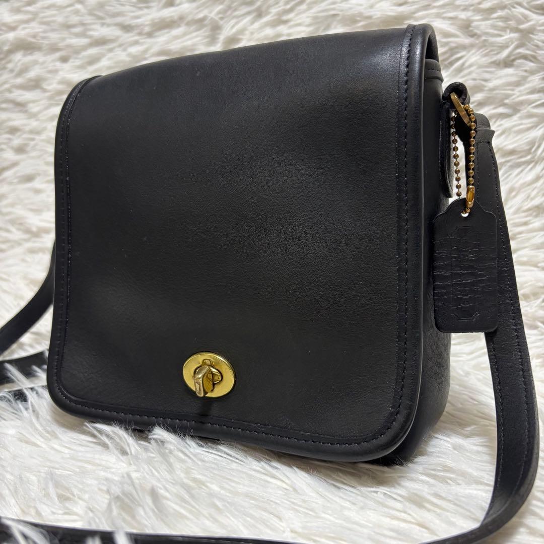 美品★オールドコーチ コンパクト　ターンロック ショルダーバッグ レザー 黒