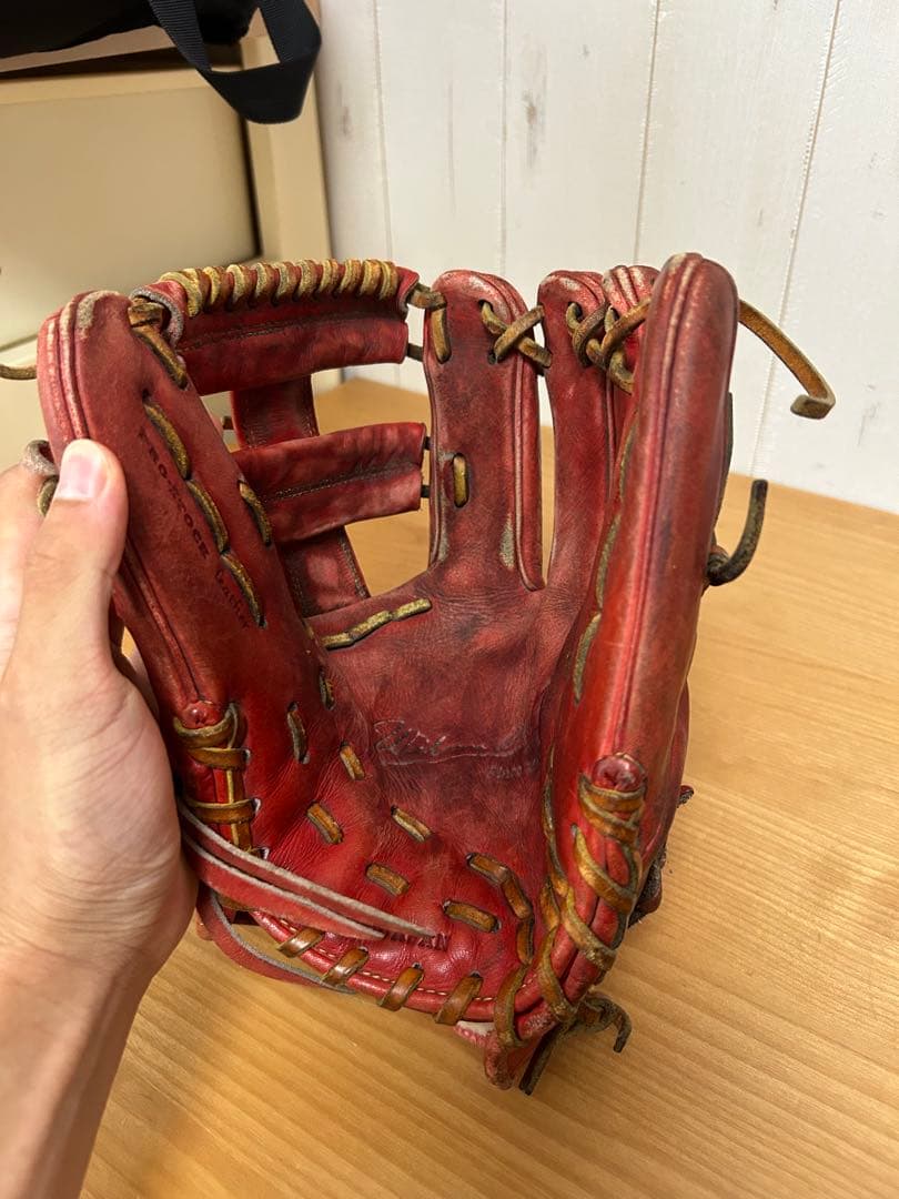 Wilson 赤 硬式グローブ 右投げ用