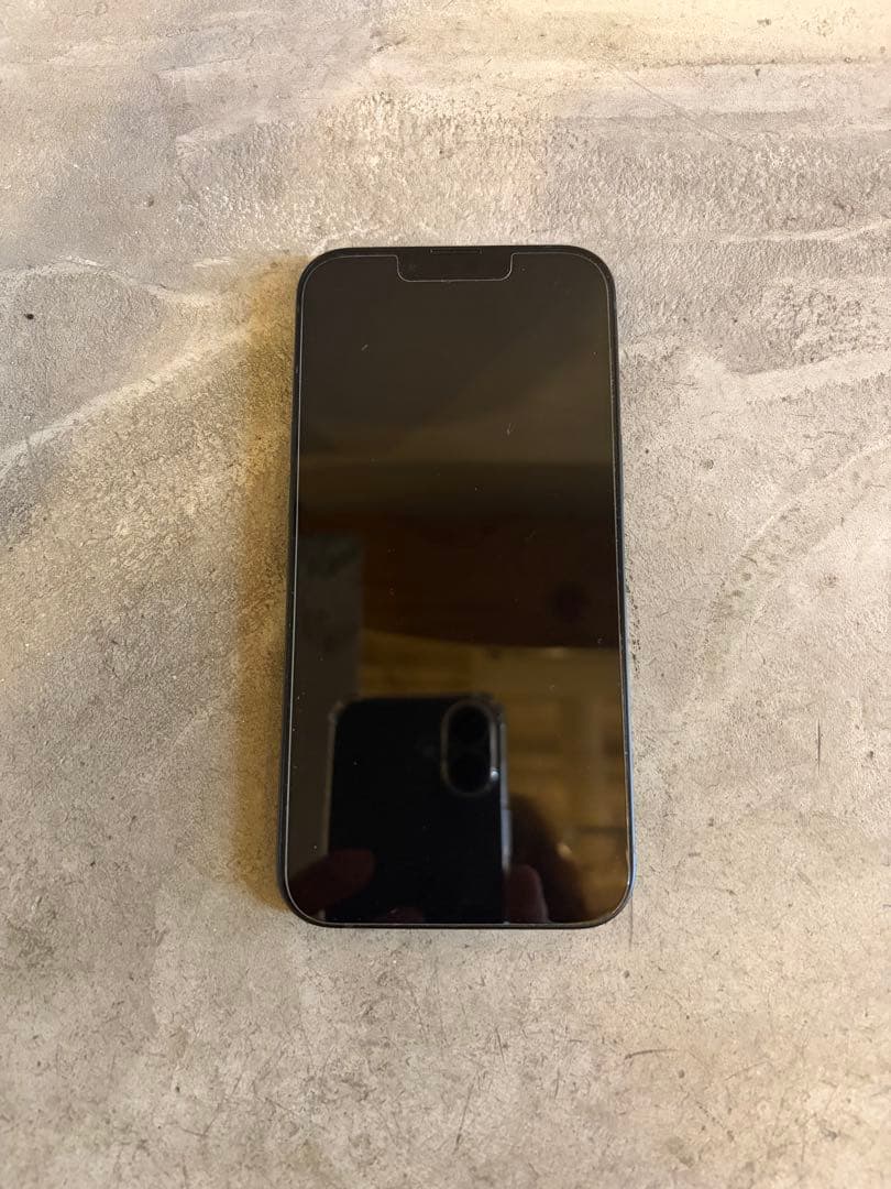 美品iPhone13 256GB ミッドナイト　バッテリー容量100%