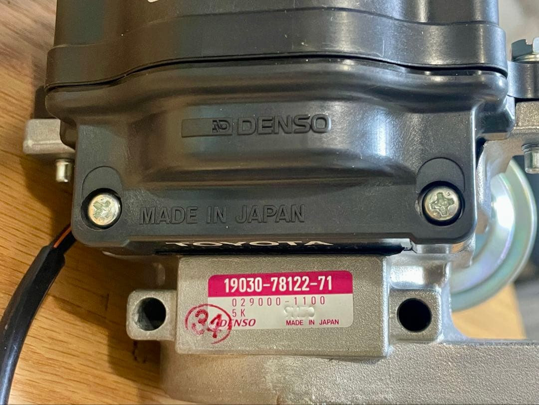 新品未使用、純正品トヨタ5k ディストリビュータ