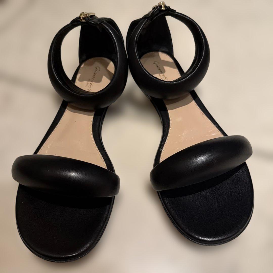 ジャンヴィットロッシサンダル