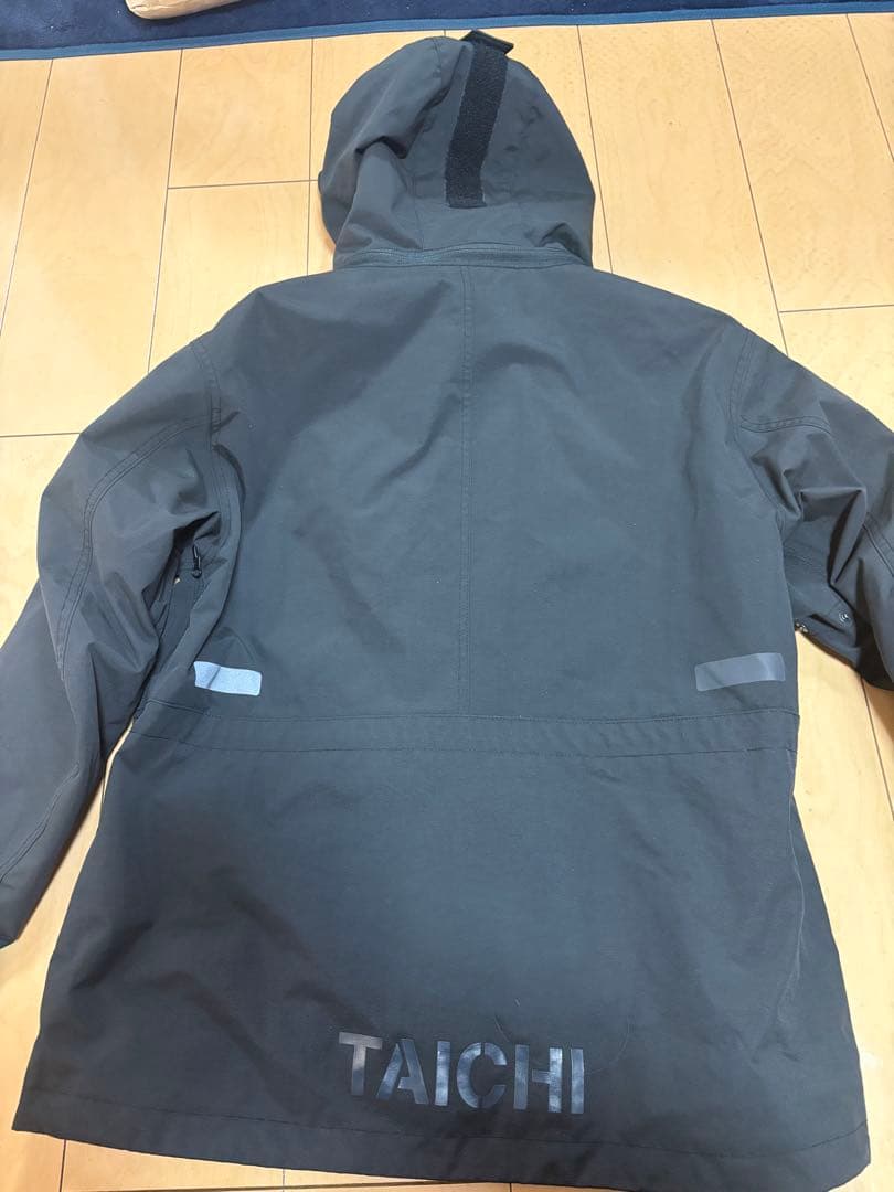 TAICHI フード付きジャケット Lサイズ　ブラック/レッド