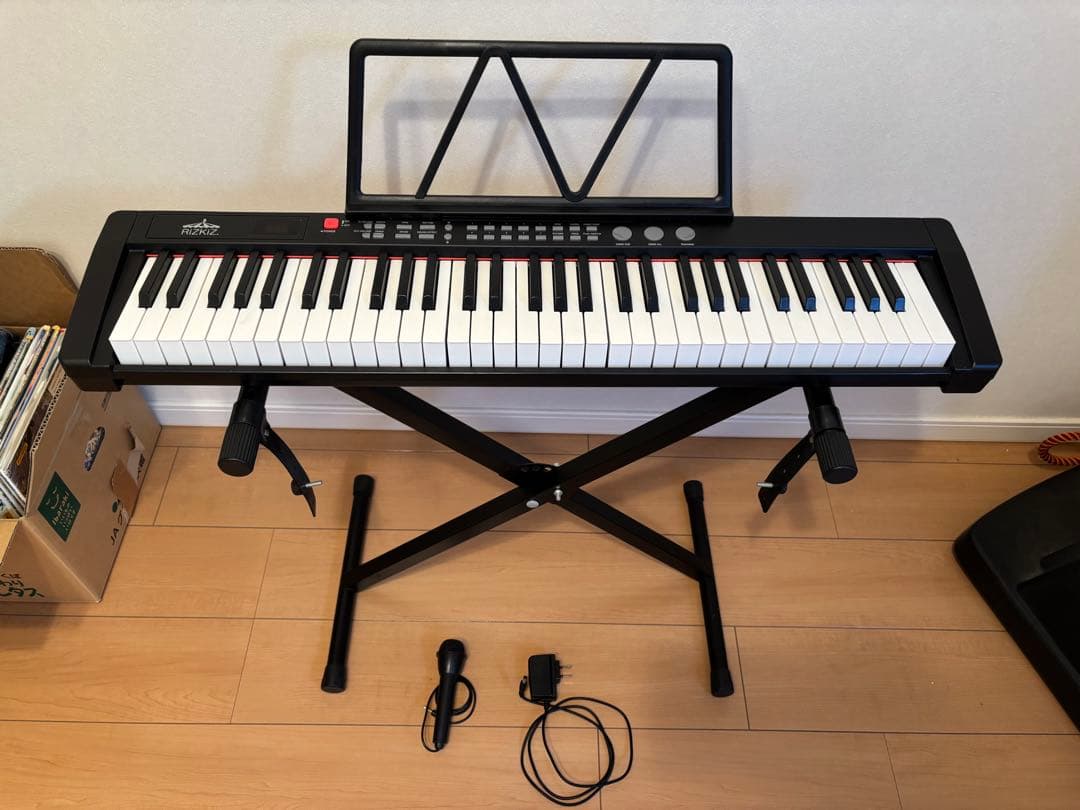 スリム電子キーボード　電子ピアノ